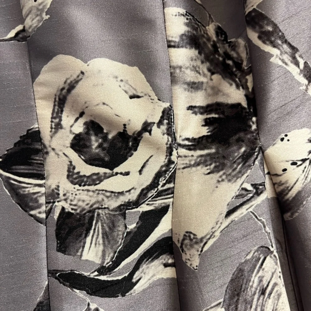 Silver grey deep V cocktail dress - Picture 4 of 12